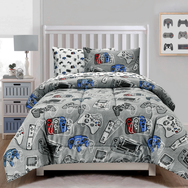 boys room with gamer bed set